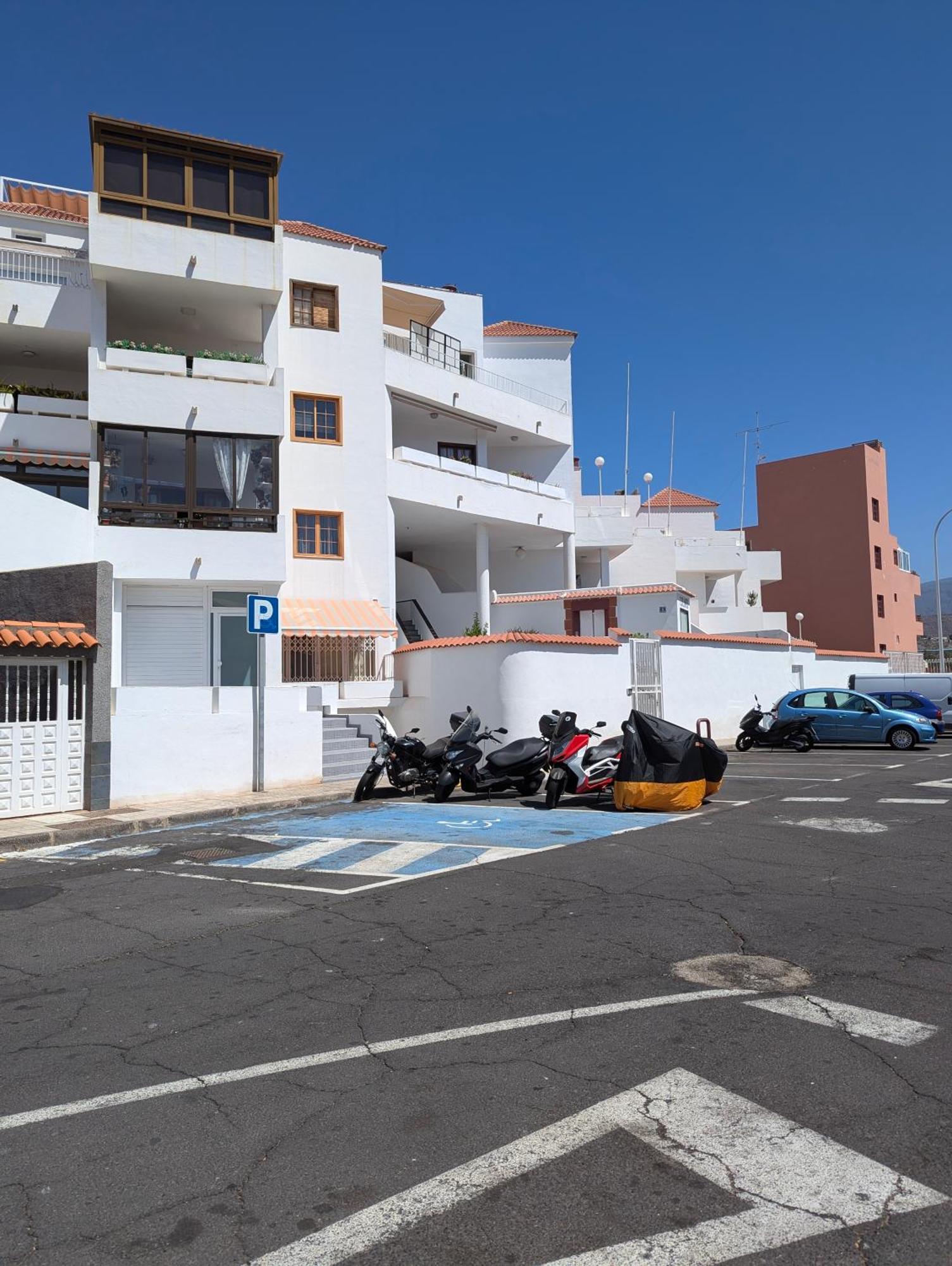 Cozy Apartment In Los Cristianos Guincho  Exterior photo