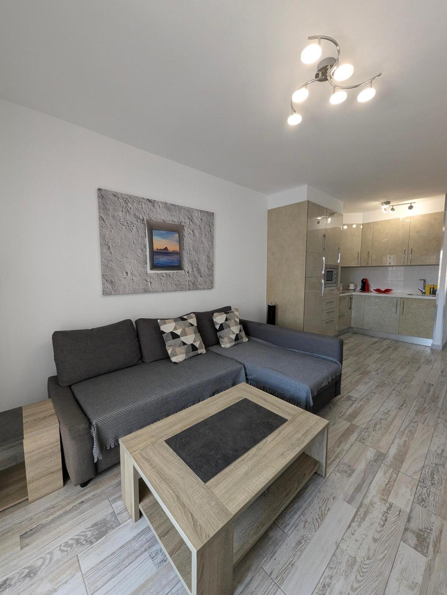 Cozy Apartment In Los Cristianos Guincho  Exterior photo
